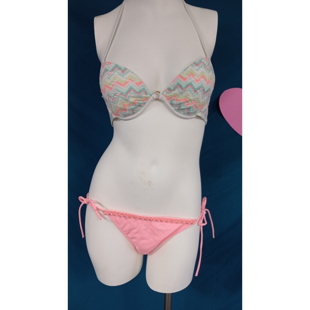 Victoria's Secret 32 B medium chevron pink bikini string pom pom padded tie